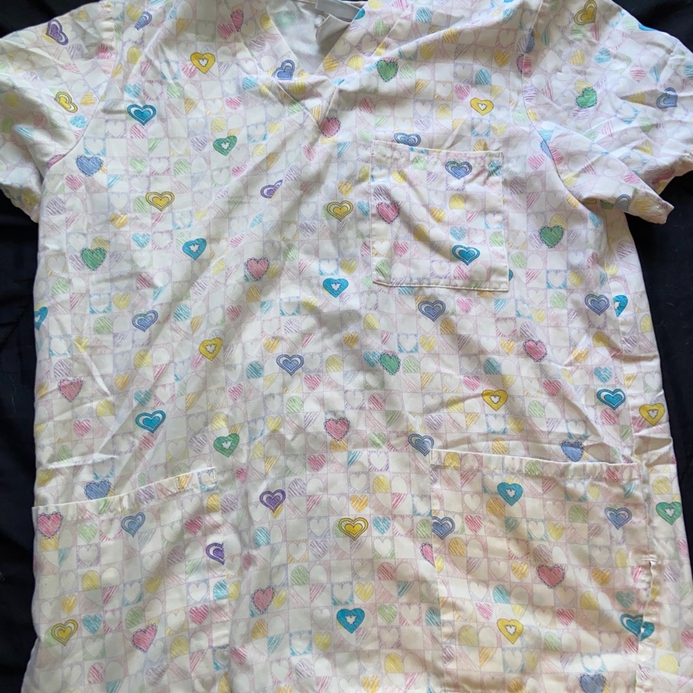 Medium heart scrub top